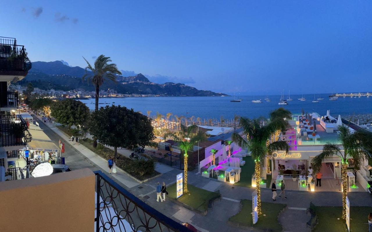 גיארדיני נאקסוס La Finestra Sul Mare Modern Apartment מראה חיצוני תמונה